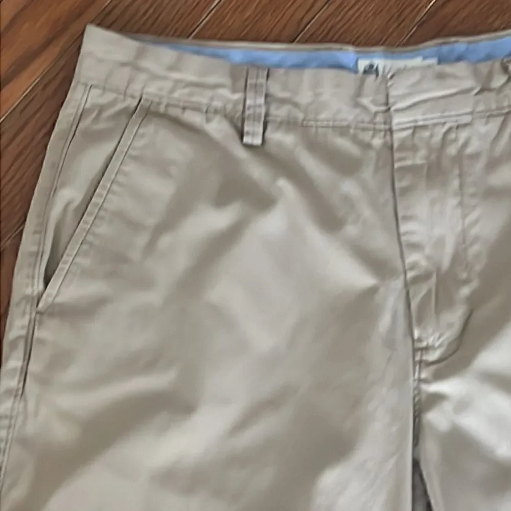 J. Crew Men’s 33 khaki tan flat front preppy shorts